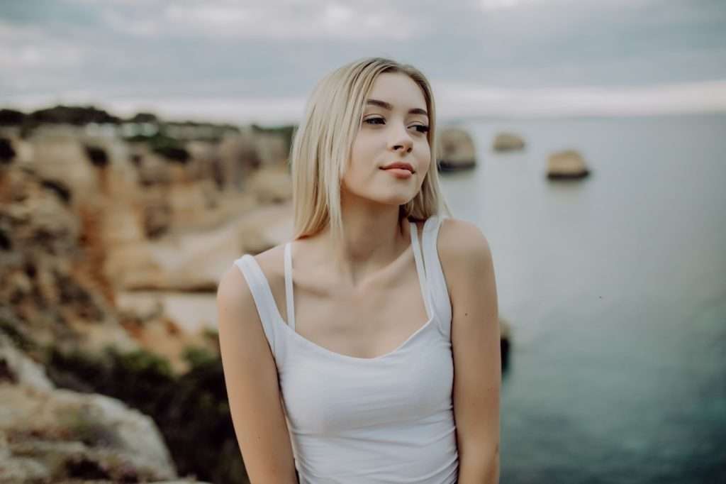 Что означает 03:30 в повседневной жизни?