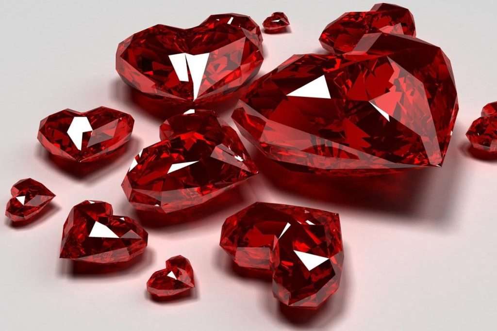 Главный камень Козерога — гранат